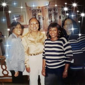 Meet your Posher, Lynne